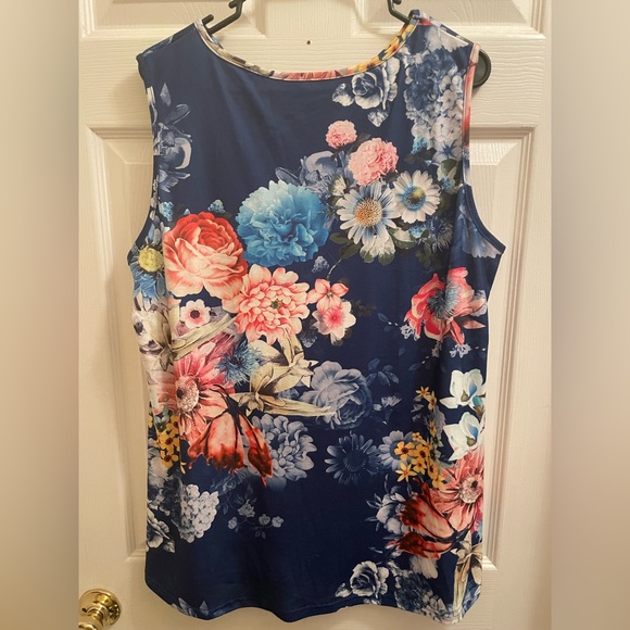 Dressy Floral Tank - Picture 2 of 2